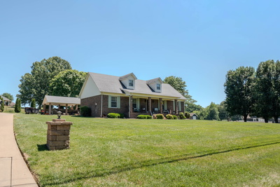 6 Hawthorne Dr
