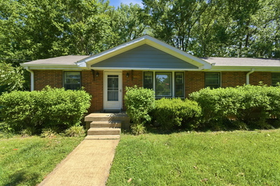 220 Haywood Ln