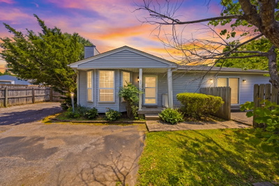 3011 Casa Dr