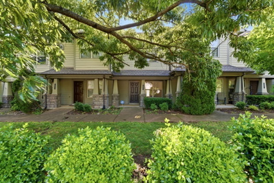 105 4th Ave