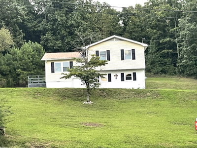 164 Homestead Street, NE