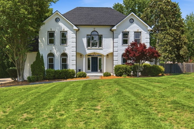 424 Martingale Dr