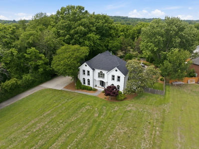 424 Martingale Dr