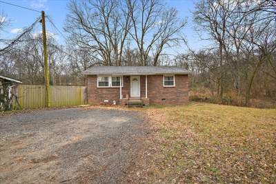 1081 Slaters Creek Rd