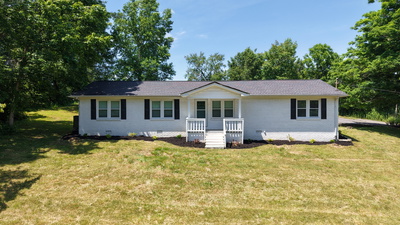 Exterior view of 228 Howell Rd in Westmoreland, TN