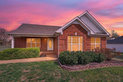 307 Sarah Ln