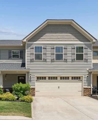 4416 Sunday Silence Way