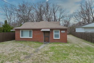 1219 McGavock Pike