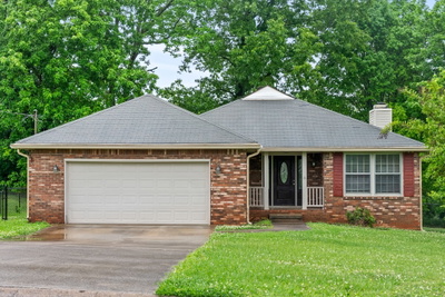 735 Cayce Dr