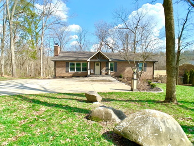 423 Rivermont Dr