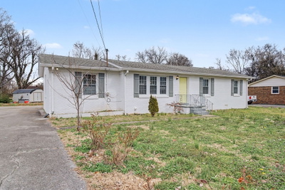 407 Sam Houston Dr
