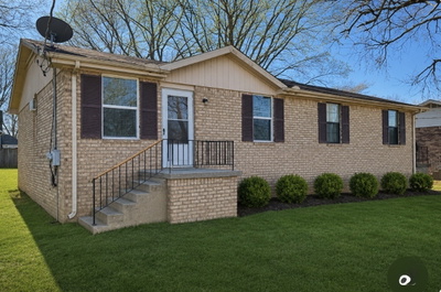 212D Ewing Dr