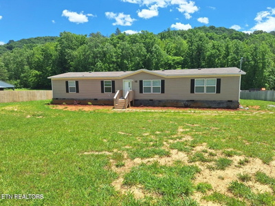 Exterior view of 1450 Belltown Rd in Tellico Plains, TN