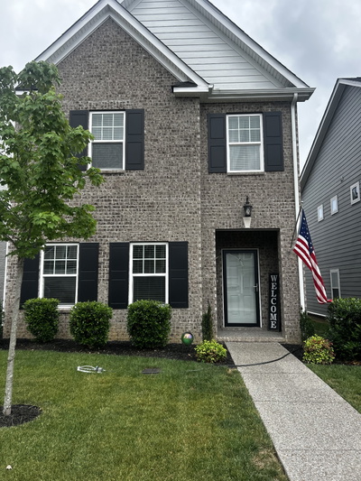 319 Cloverbrook Way