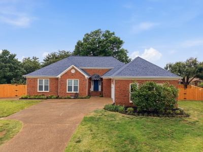 5133 Brittany Dr