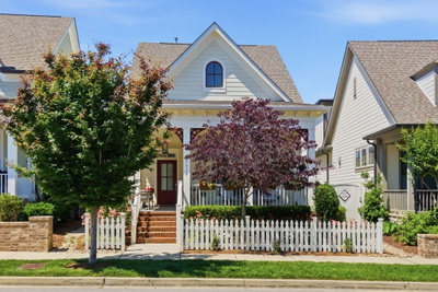 2012 Erwin St