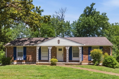340 Lynn Dr