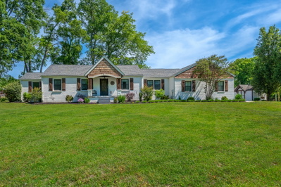 209 Academy Rd