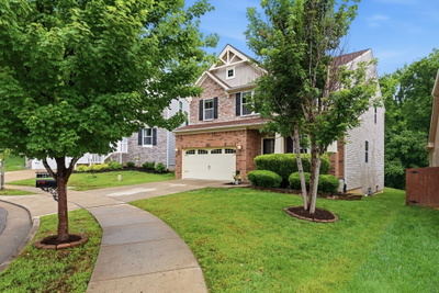 1452 Scarcroft Ln
