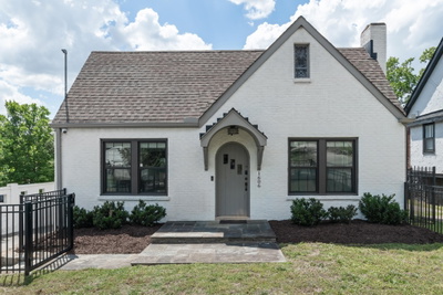 1606 Riverside Dr