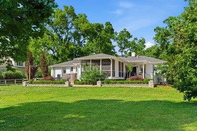 2709 Tyne Blvd