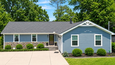 813 Stonebrook Blvd