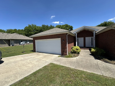 556 Rose Cottage Cir