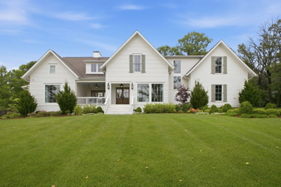 9028 Forest Lawn Dr