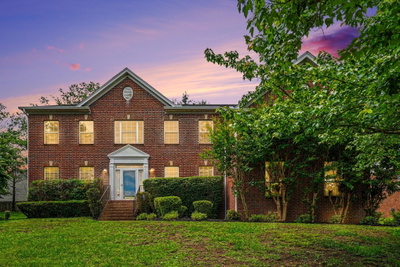 828 Loretta Dr