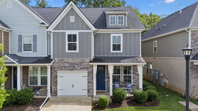 3325 Brookberry Ln