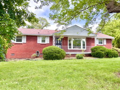 202 Charlemagne Blvd