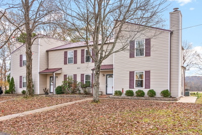 923 Kingsbury Dr