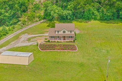 590A Lindsey Hollow Rd