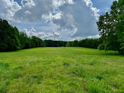 8 Westside Dr