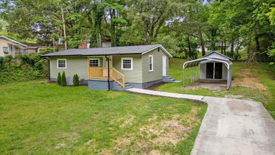 3907 Moss Road