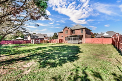4244 N Woodstock Dr