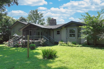 2085 Leeville Pike