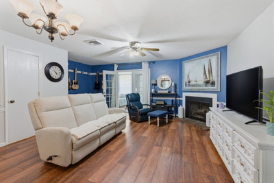 541 River Rock Blvd