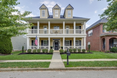 608 Patriot Ln
