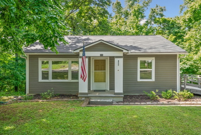 120 Circle Hill Dr