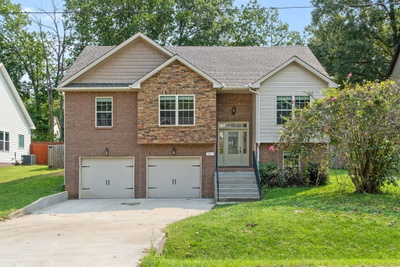 1845 Deerstand Drive