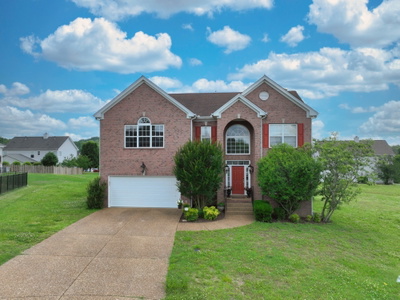102 Lance Park Cir