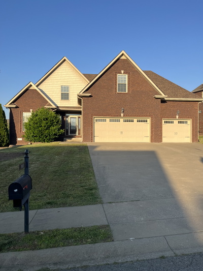 1615 Edgewater Ln