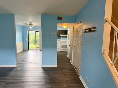370 Wallace Rd