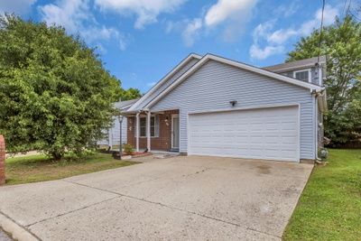 99 Edgehill Ln
