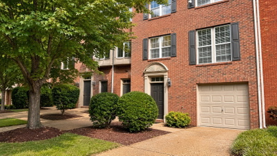 674 Huffine Manor Cir