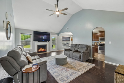 1075 Freedom Dr