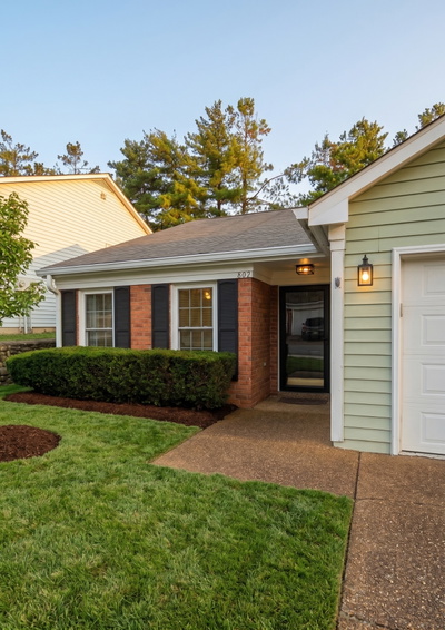 802 Marquette Dr