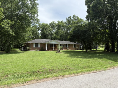 456 Ewing Ln