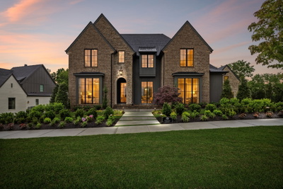 8087 Mountaintop Dr